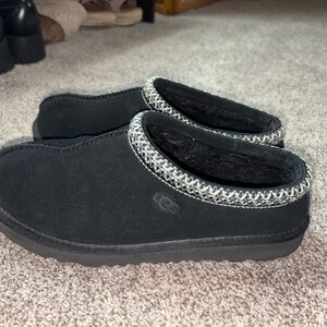 UGG Black Tasman Slippers
